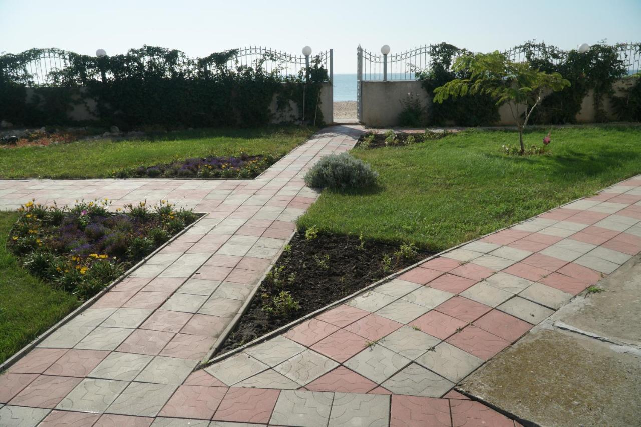 Радуга Курортная Гостиница Zatoka Exterior photo
