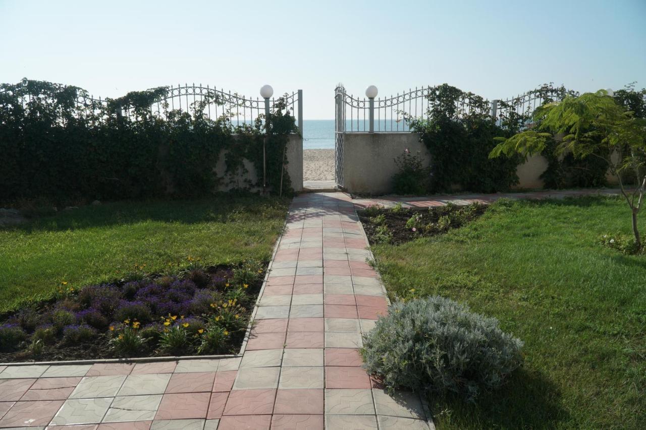 Радуга Курортная Гостиница Zatoka Exterior photo